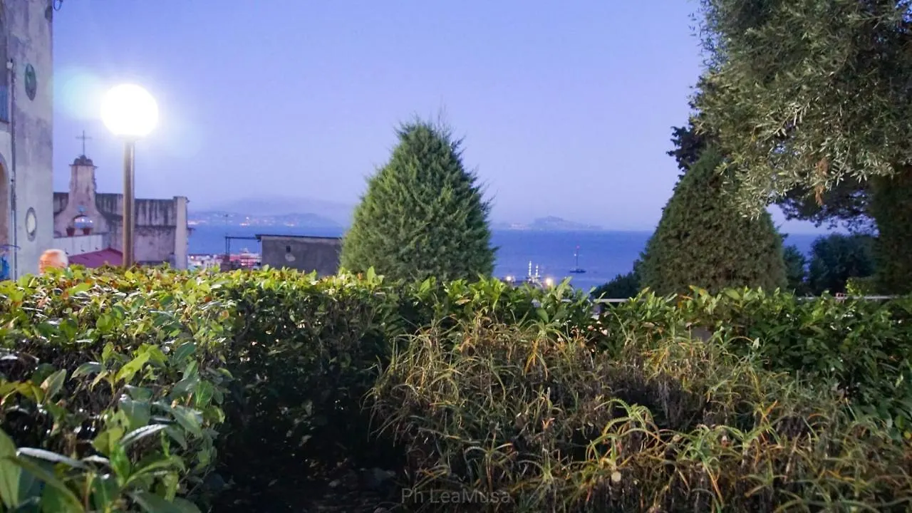 *** Guest house Casa Tolentino Hotel Naples Italy